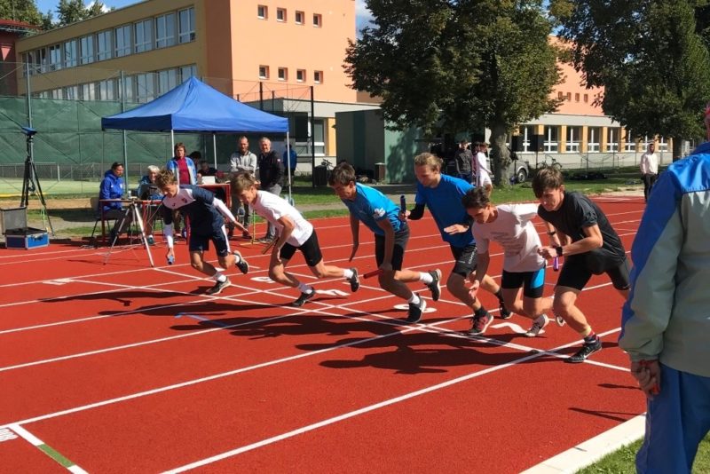 Hostili jsme okresní kolo středoškolského poháru v atletice