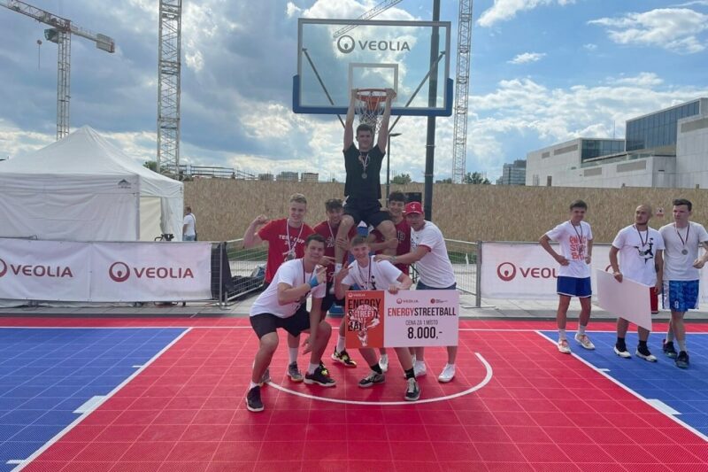 Naši baskeťáci úspěšní na streetbalovém turnaji